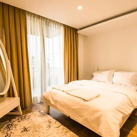 Akar Apartment *